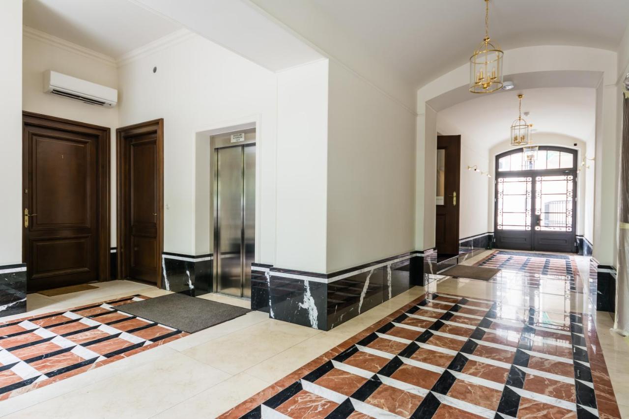 Groble Deluxe Apartments Wawelofts คราคูฟ ภายนอก รูปภาพ